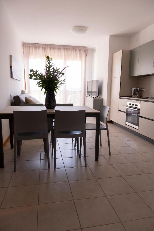 Sky Sun & Sea Apartment Кавалино-Трепорти Екстериор снимка