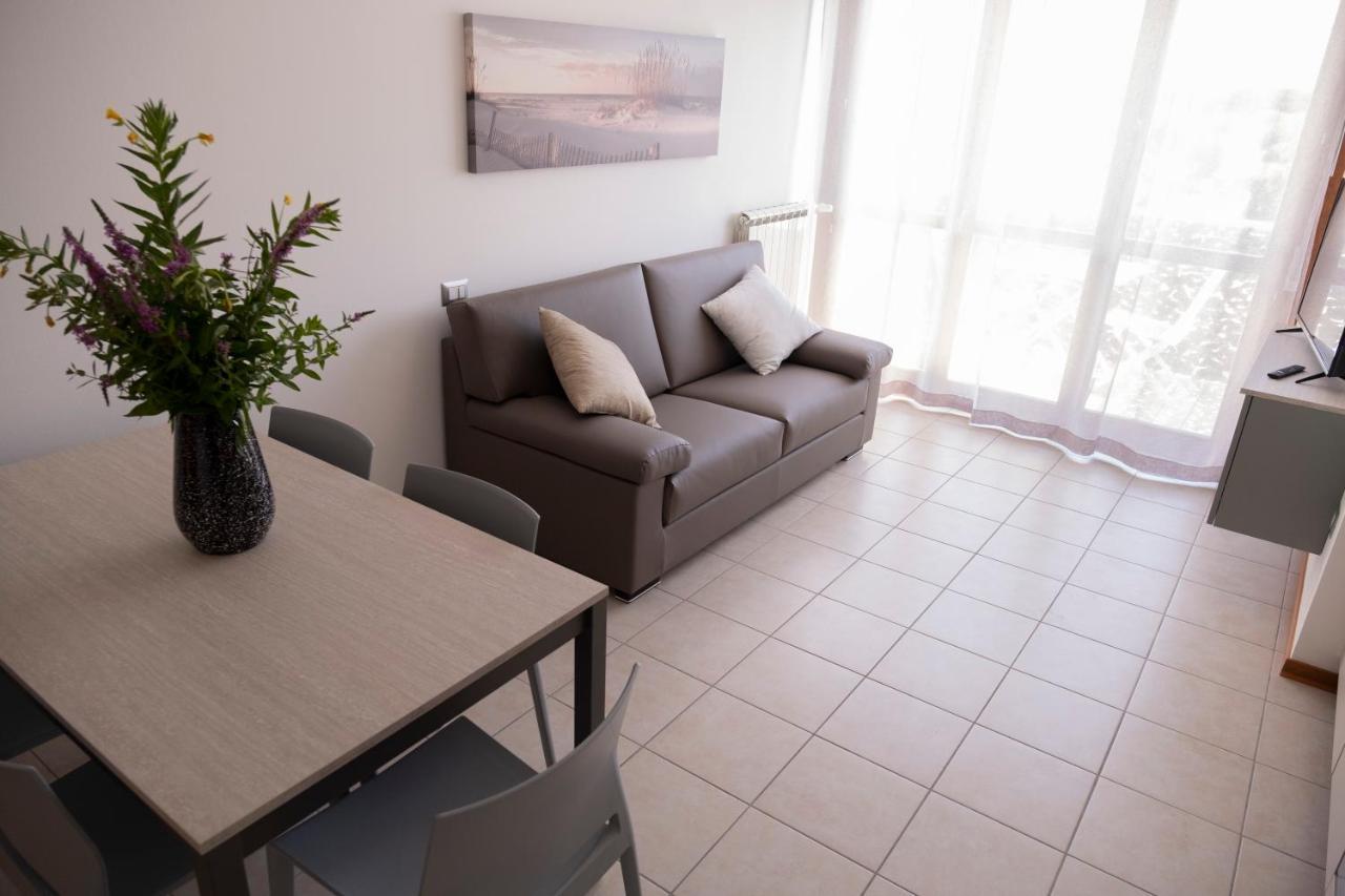 Sky Sun & Sea Apartment Кавалино-Трепорти Екстериор снимка