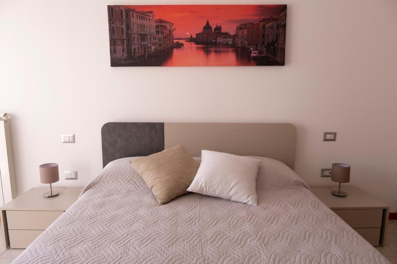 Sky Sun & Sea Apartment Кавалино-Трепорти Екстериор снимка