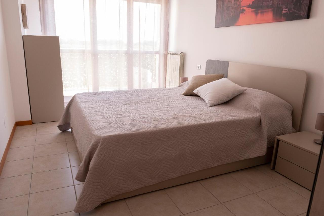 Sky Sun & Sea Apartment Кавалино-Трепорти Екстериор снимка