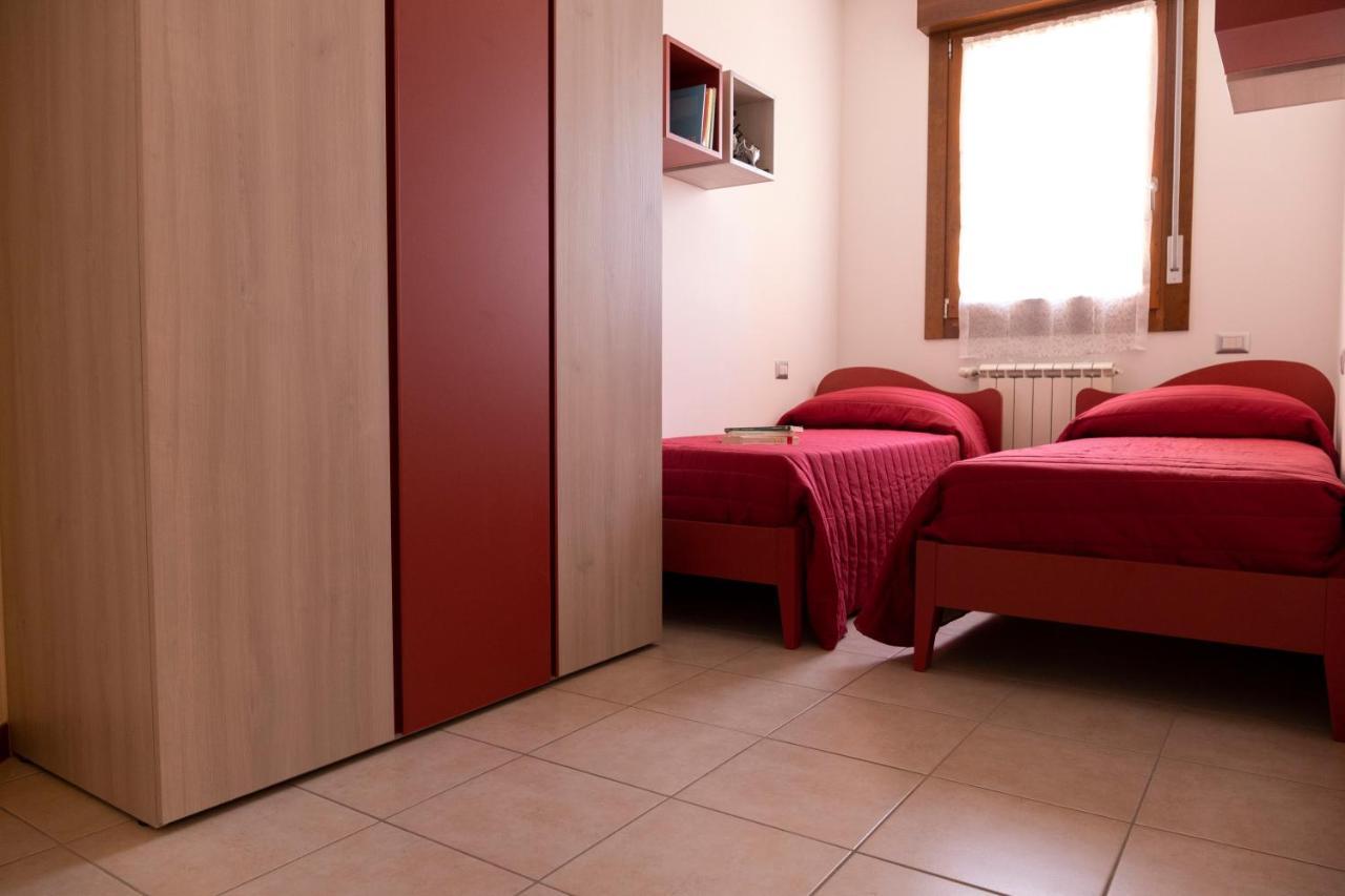 Sky Sun & Sea Apartment Кавалино-Трепорти Екстериор снимка