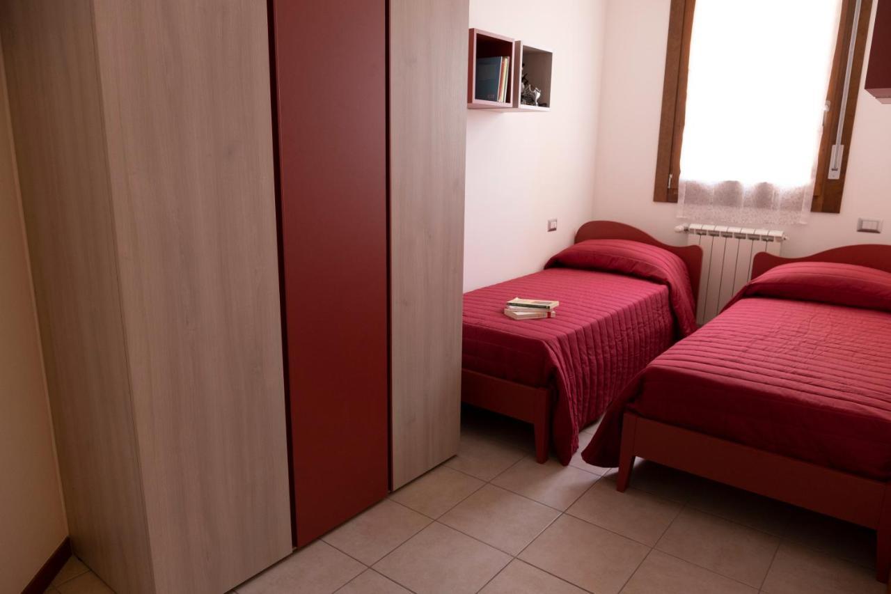 Sky Sun & Sea Apartment Кавалино-Трепорти Екстериор снимка